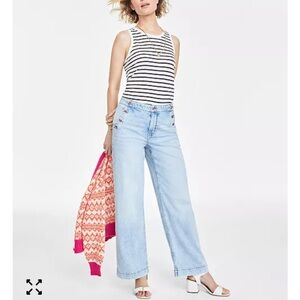 Worn a few times I’m 5 foot five they are too long